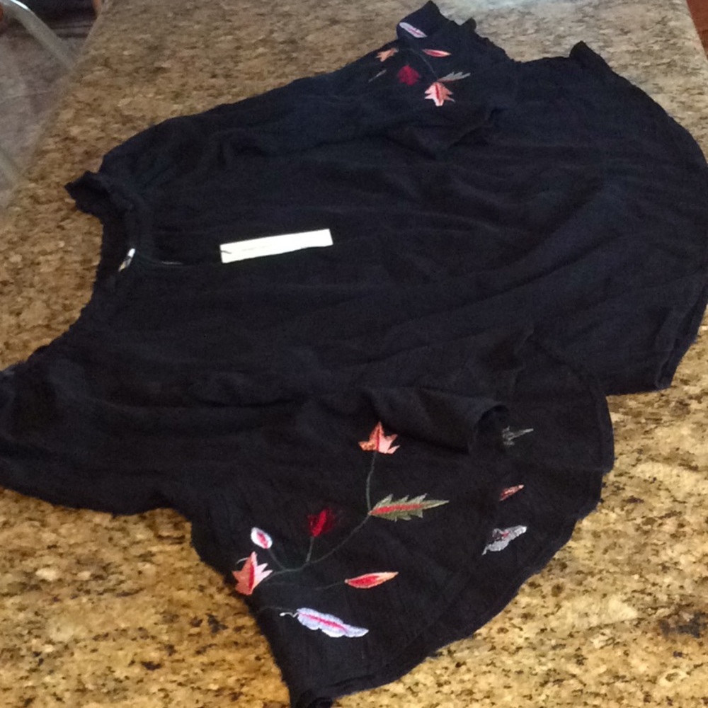 Speed Limit off the shoulder top